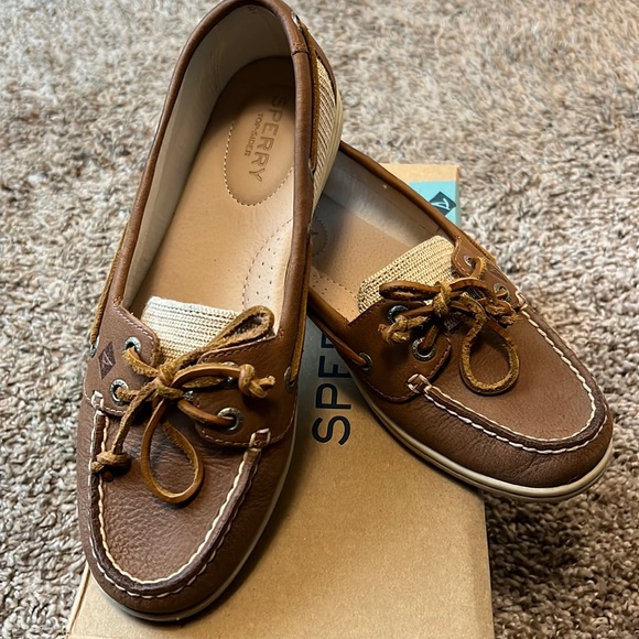 Classic Sperry Top-Sider NWOT 6 1/2 - Picture 1 of 6